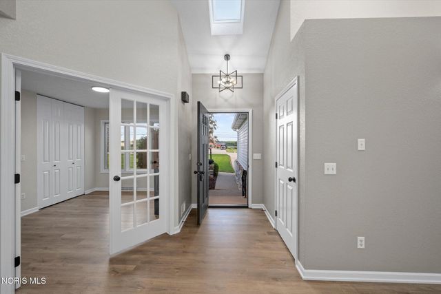 4616 Pickle Road, Oregon, OH 43616