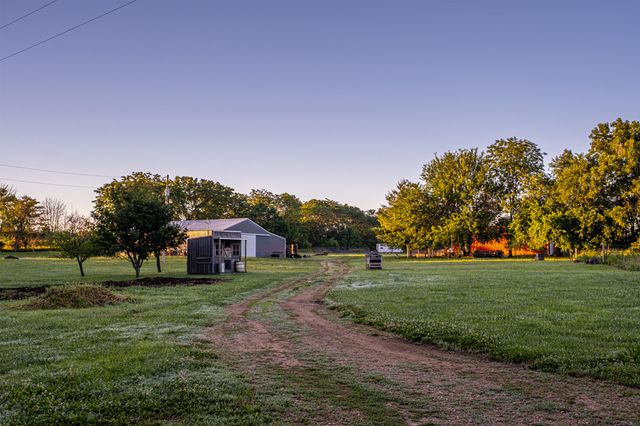 8467 W Placer Lane, Willard, MO 65781