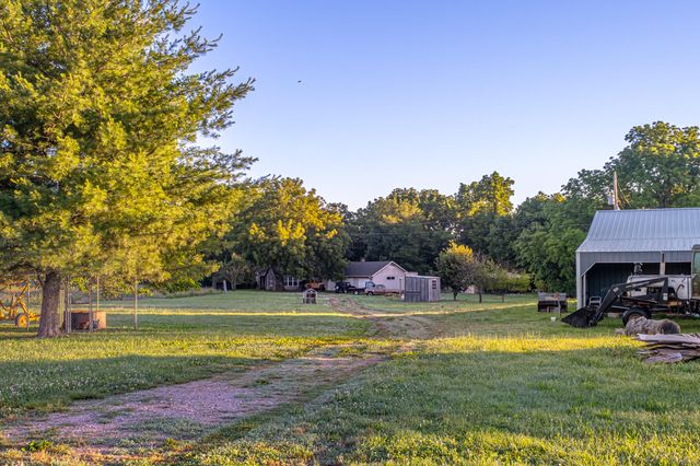 8467 W Placer Lane, Willard, MO 65781