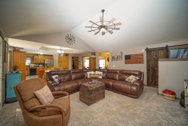 8467 W Placer Lane, Willard, MO 65781