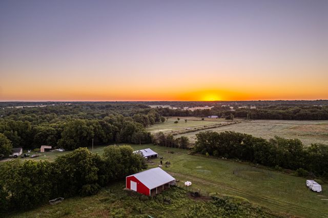 8467 W Placer Lane, Willard, MO 65781