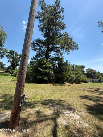 2518 Old Wrightsboro Road, Wilmington, NC 28405