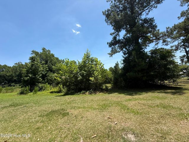 2518 Old Wrightsboro Road, Wilmington, NC 28405