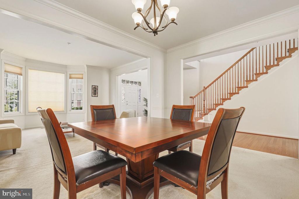 Image 10 of property listing at 13621 STARGAZER LN, Silver Spring, MD 20906