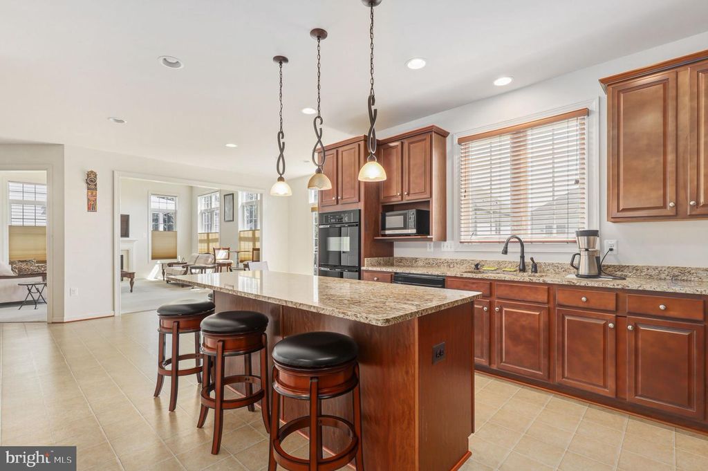 Image 11 of property listing at 13621 STARGAZER LN, Silver Spring, MD 20906