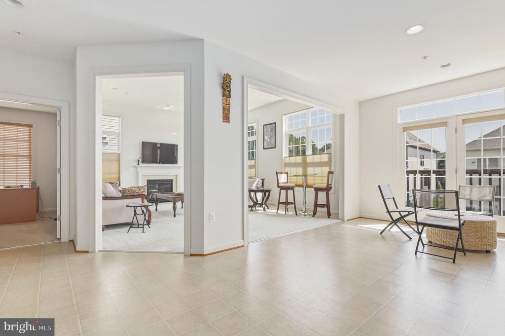 Image 18 of property listing at 13621 STARGAZER LN, Silver Spring, MD 20906