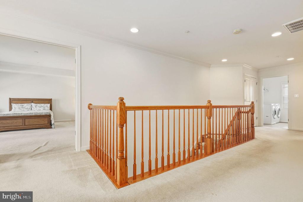 Image 25 of property listing at 13621 STARGAZER LN, Silver Spring, MD 20906