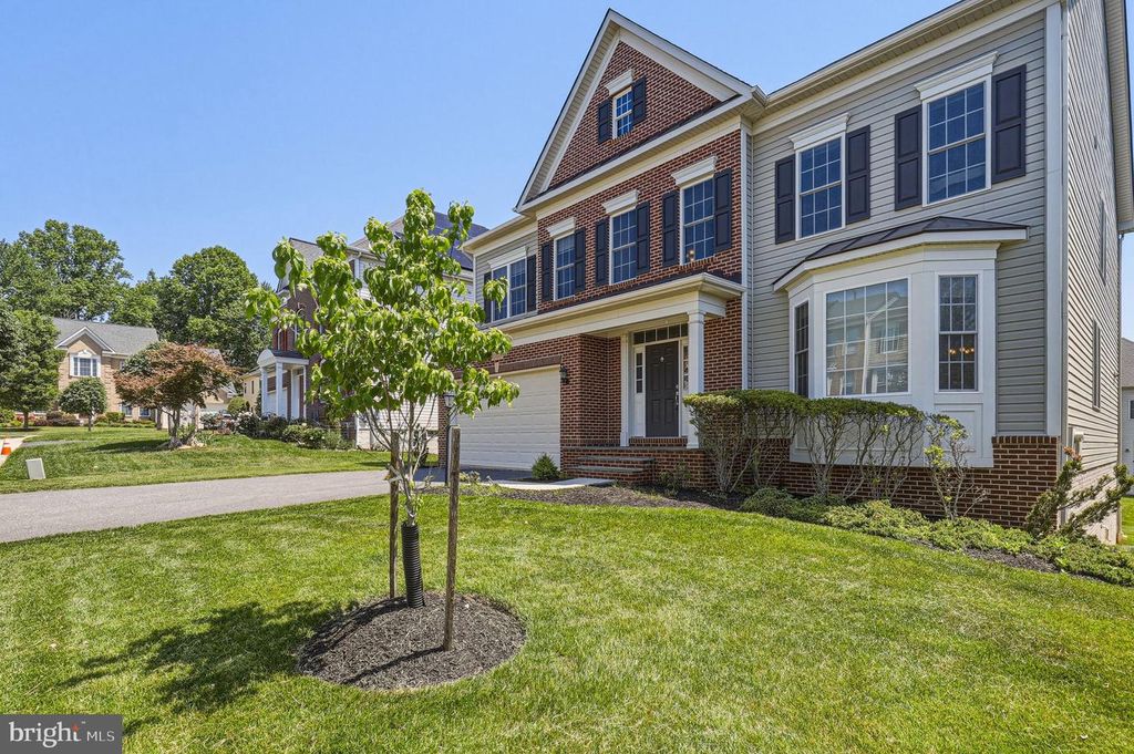 Image 47 of property listing at 13621 STARGAZER LN, Silver Spring, MD 20906