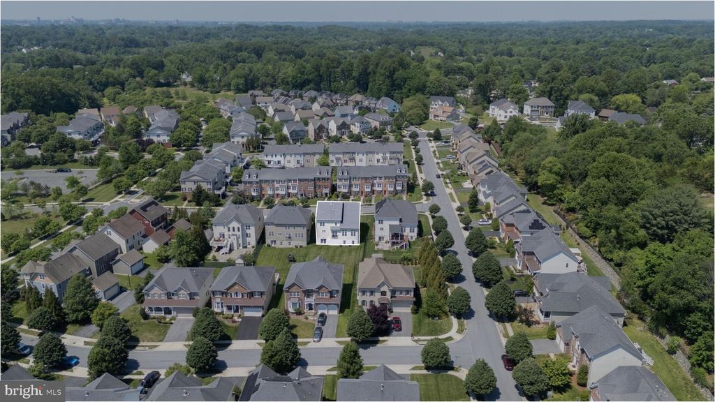 Image 57 of property listing at 13621 STARGAZER LN, Silver Spring, MD 20906