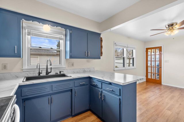 1553 Parknoll LANE, Port Washington, WI 53074