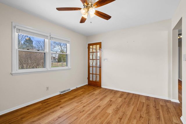 1553 Parknoll LANE, Port Washington, WI 53074