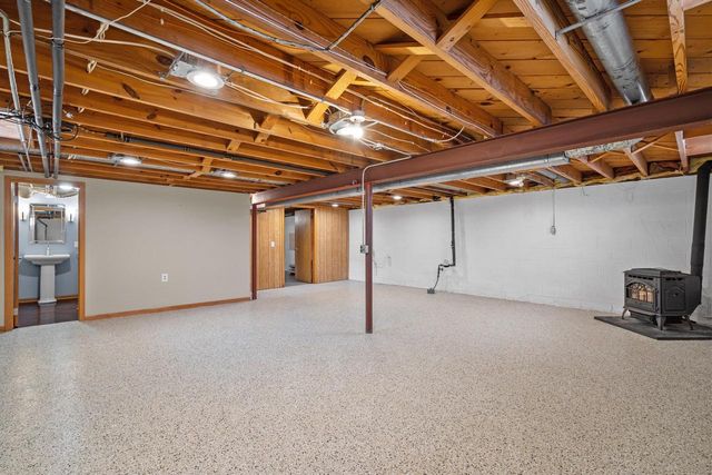 1553 Parknoll LANE, Port Washington, WI 53074