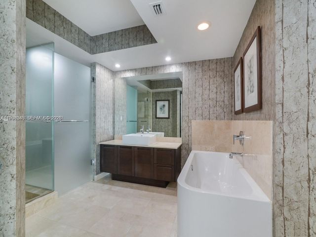 150 Sunny Isles Blvd 1-1801, Sunny Isles Beach, FL 33160