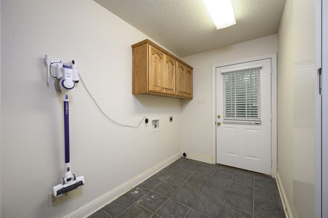 203 Lakewood Circle, Holly Lake Ranch, TX 75765