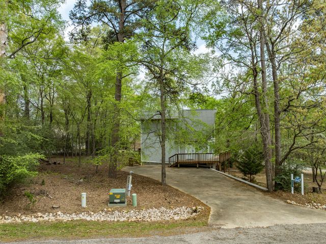 203 Lakewood Circle, Holly Lake Ranch, TX 75765