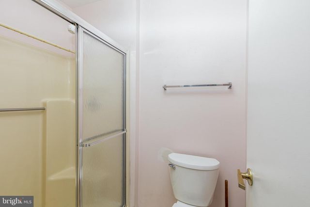 3 NEWTOWN CT, Mount Laurel, NJ 08054