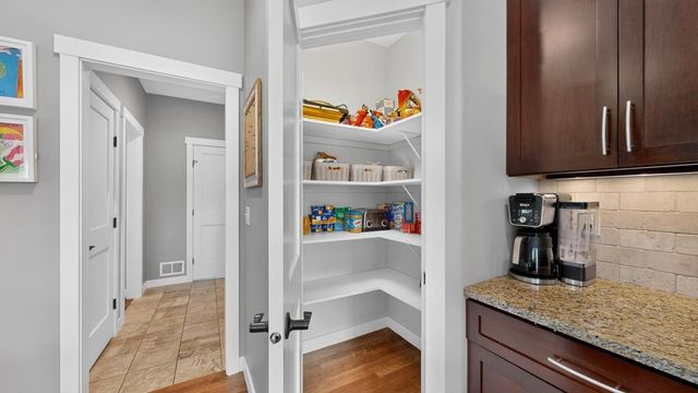 1441 Echo Ridge Road SW, Rochester, MN 55902