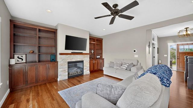 1441 Echo Ridge Road SW, Rochester, MN 55902