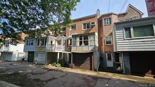 10811 65th Road, Forest Hills, NY 11375
