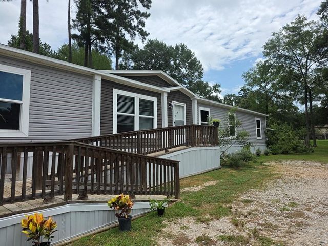 7715 Walnut Tree Lane, Plantersville, TX 77363