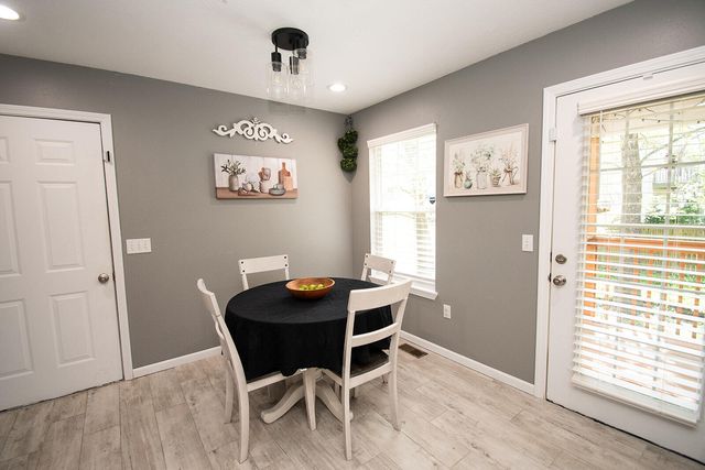 439 Creekside Place, Marshfield, MO 65706