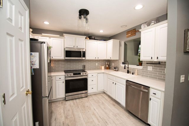 439 Creekside Place, Marshfield, MO 65706