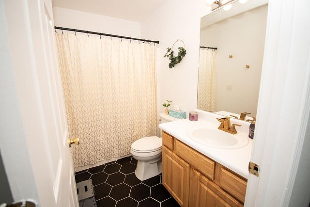 439 Creekside Place, Marshfield, MO 65706