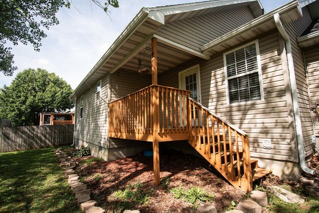 439 Creekside Place, Marshfield, MO 65706