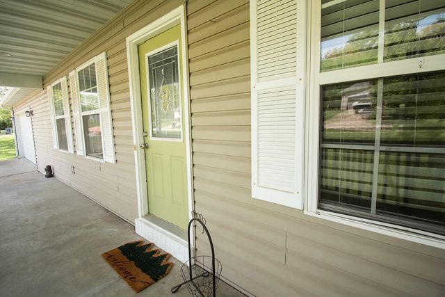 439 Creekside Place, Marshfield, MO 65706