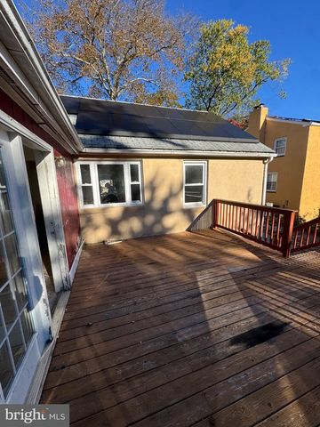 1018 WOODSIDE AVE, Secane, PA 19018