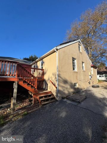 1018 WOODSIDE AVE, Secane, PA 19018