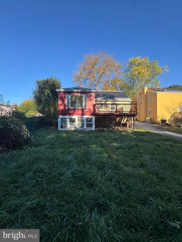 1018 WOODSIDE AVE, Secane, PA 19018