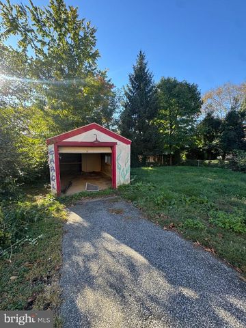 1018 WOODSIDE AVE, Secane, PA 19018