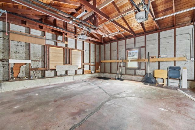 11743 213th AVENUE, Bristol, WI 53104