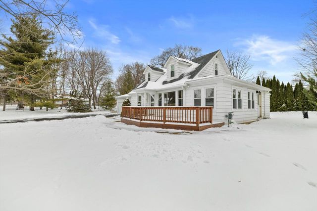 11743 213th AVENUE, Bristol, WI 53104