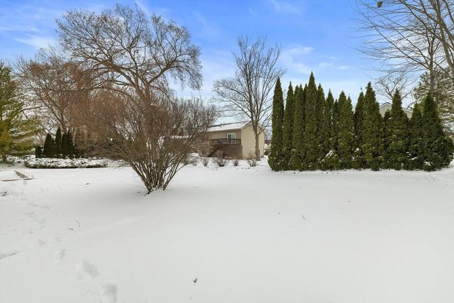 11743 213th AVENUE, Bristol, WI 53104