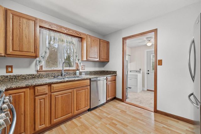 11743 213th AVENUE, Bristol, WI 53104