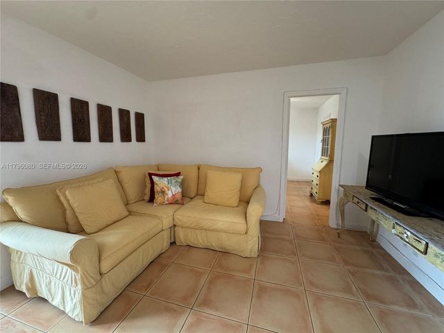 1700 Pierce Street 202, Hollywood, FL 33020