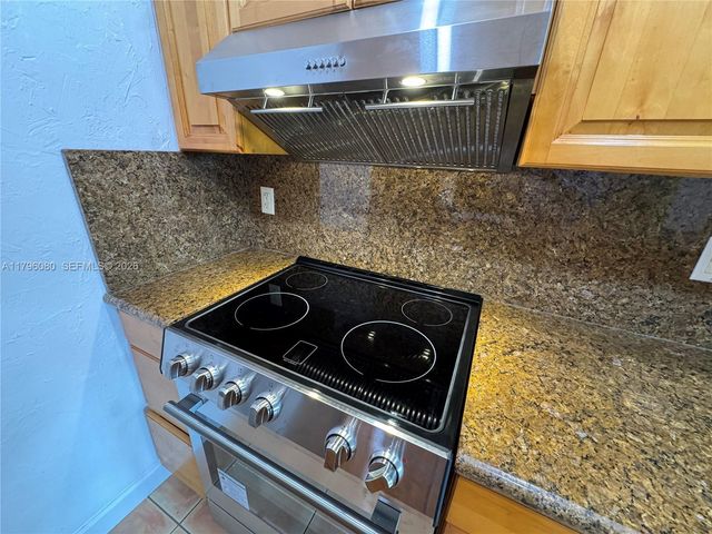1700 Pierce Street 202, Hollywood, FL 33020