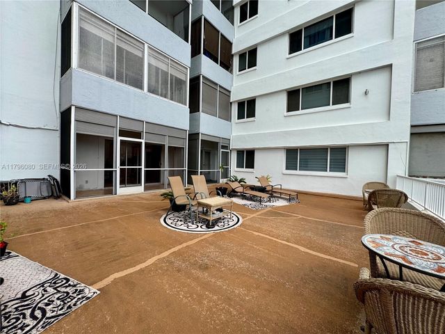 1700 Pierce Street 202, Hollywood, FL 33020