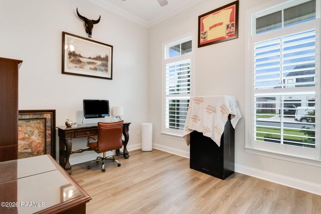 406 Last Quarter Drive, Youngsville, LA 70592
