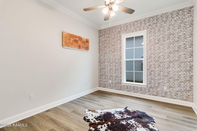 406 Last Quarter Drive, Youngsville, LA 70592