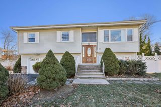 11 Centennial Drive, Garnerville, NY 10923