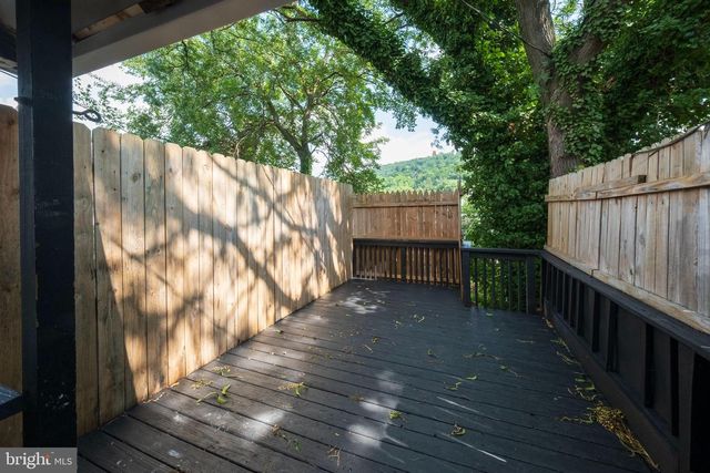 1643 COTTON ST, Reading, PA 19606
