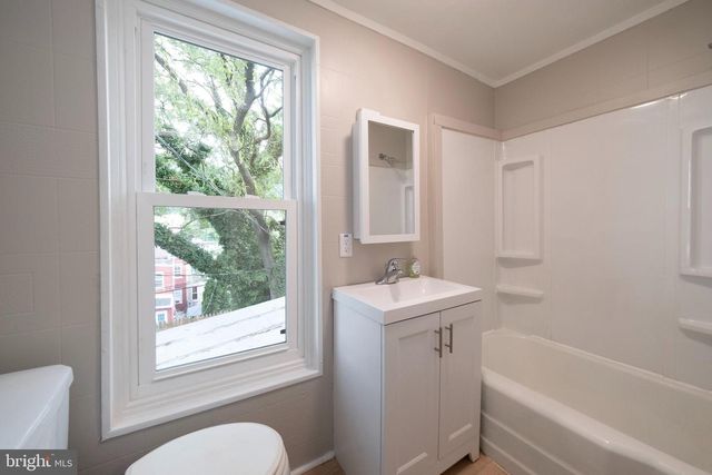 1643 COTTON ST, Reading, PA 19606