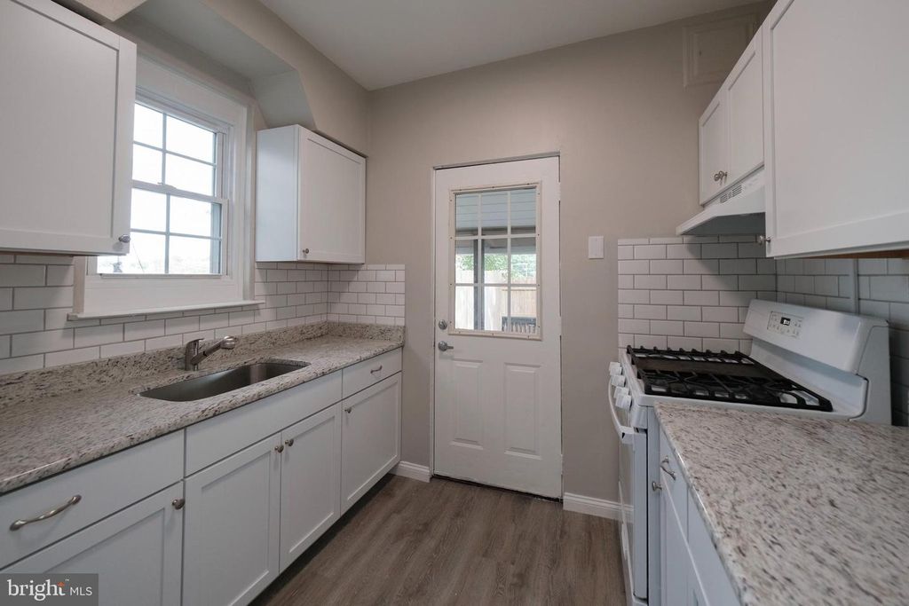 1643 COTTON ST, Reading, PA 19606