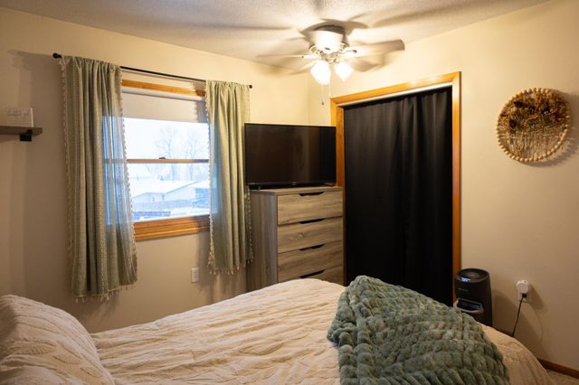 208 E 2nd Street, Adrian, MN 56110