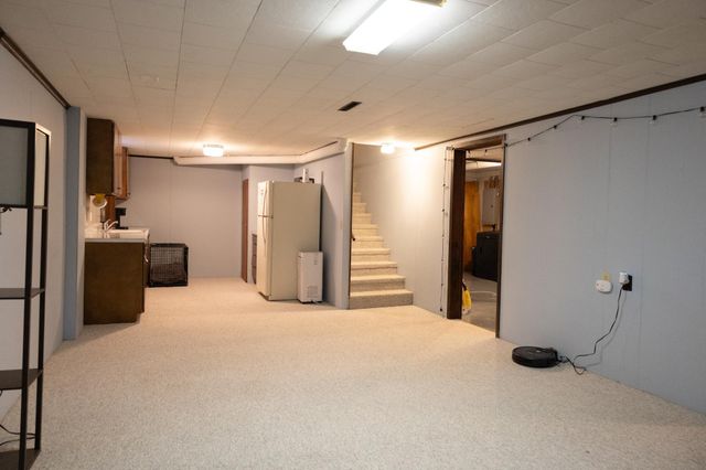 208 E 2nd Street, Adrian, MN 56110