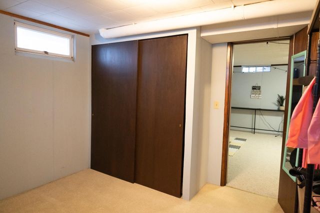 208 E 2nd Street, Adrian, MN 56110