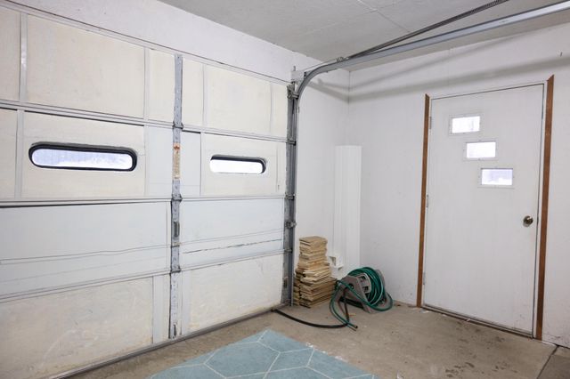 208 E 2nd Street, Adrian, MN 56110